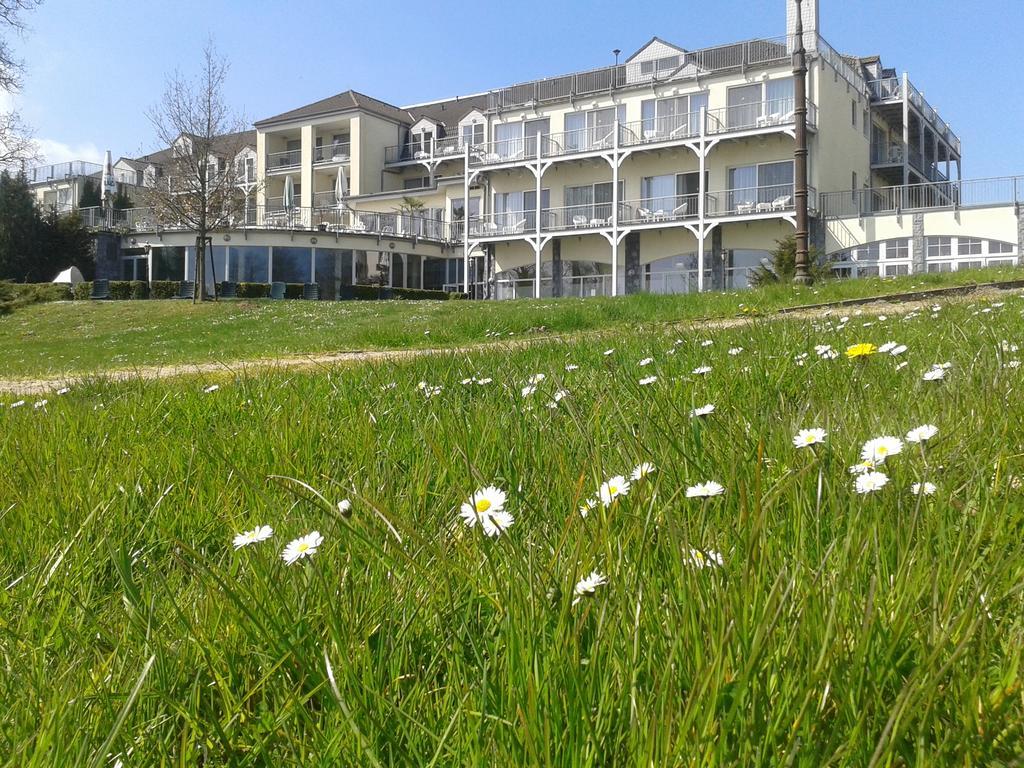 Seehotel Schloss Клінк Екстер'єр фото