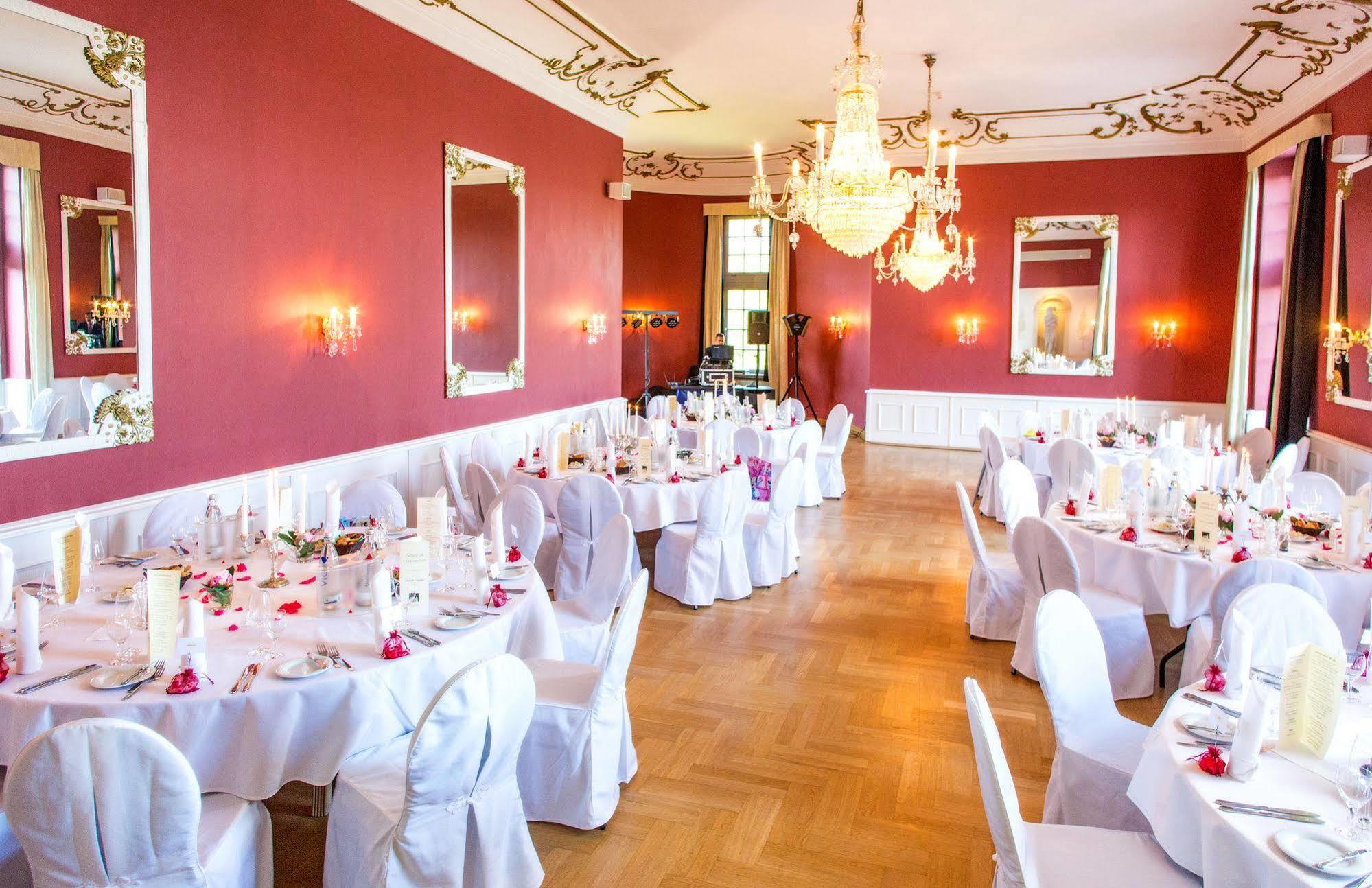Seehotel Schloss Клінк Екстер'єр фото