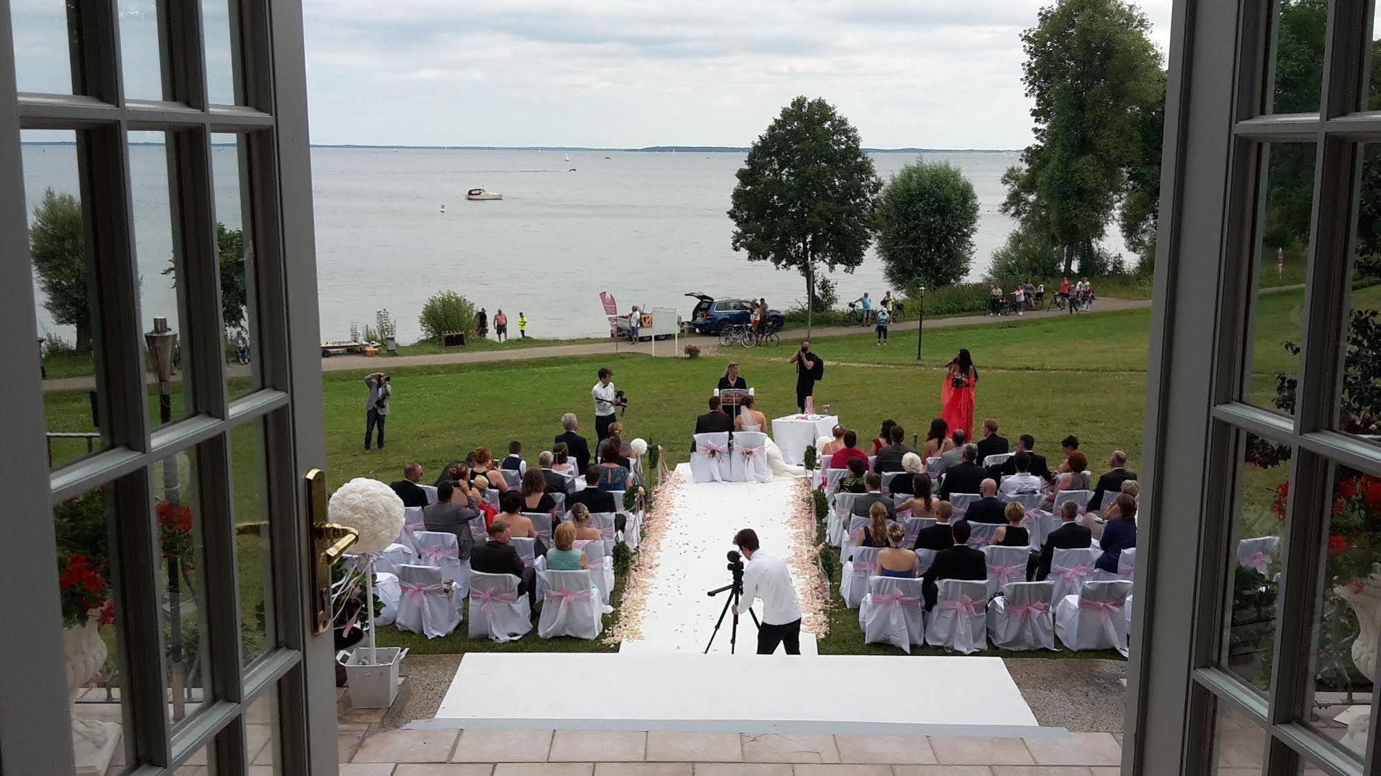 Seehotel Schloss Клінк Екстер'єр фото