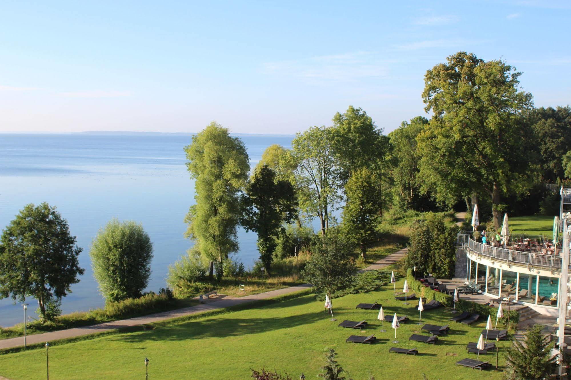 Seehotel Schloss Клінк Екстер'єр фото