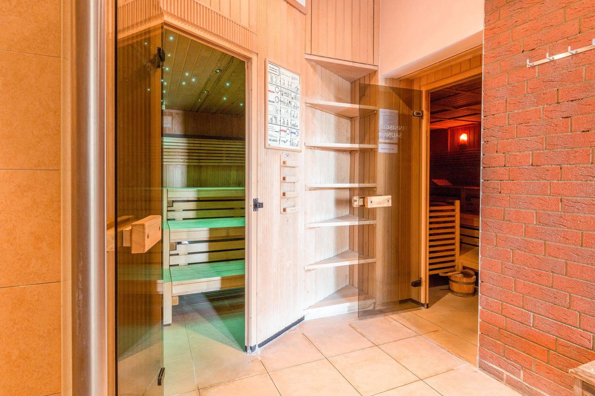 Seehotel Schloss Клінк Екстер'єр фото